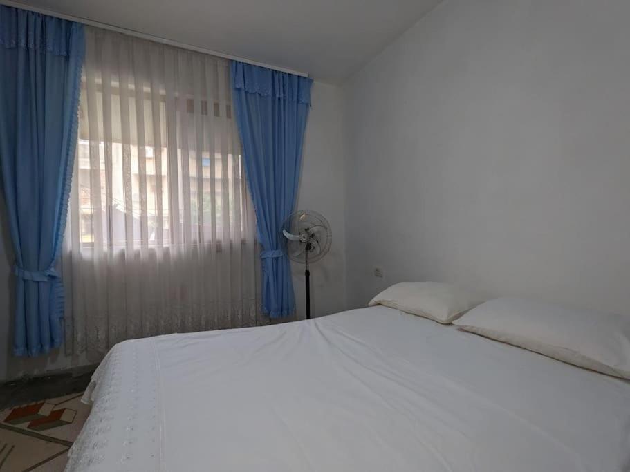 Communist Style Room Shkodra Kültér fotó